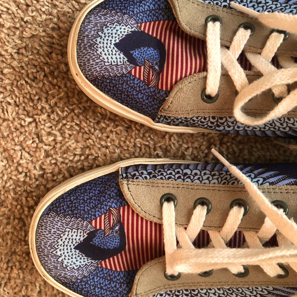 Mens 11 | Inkkas sneakers with a phoenix design